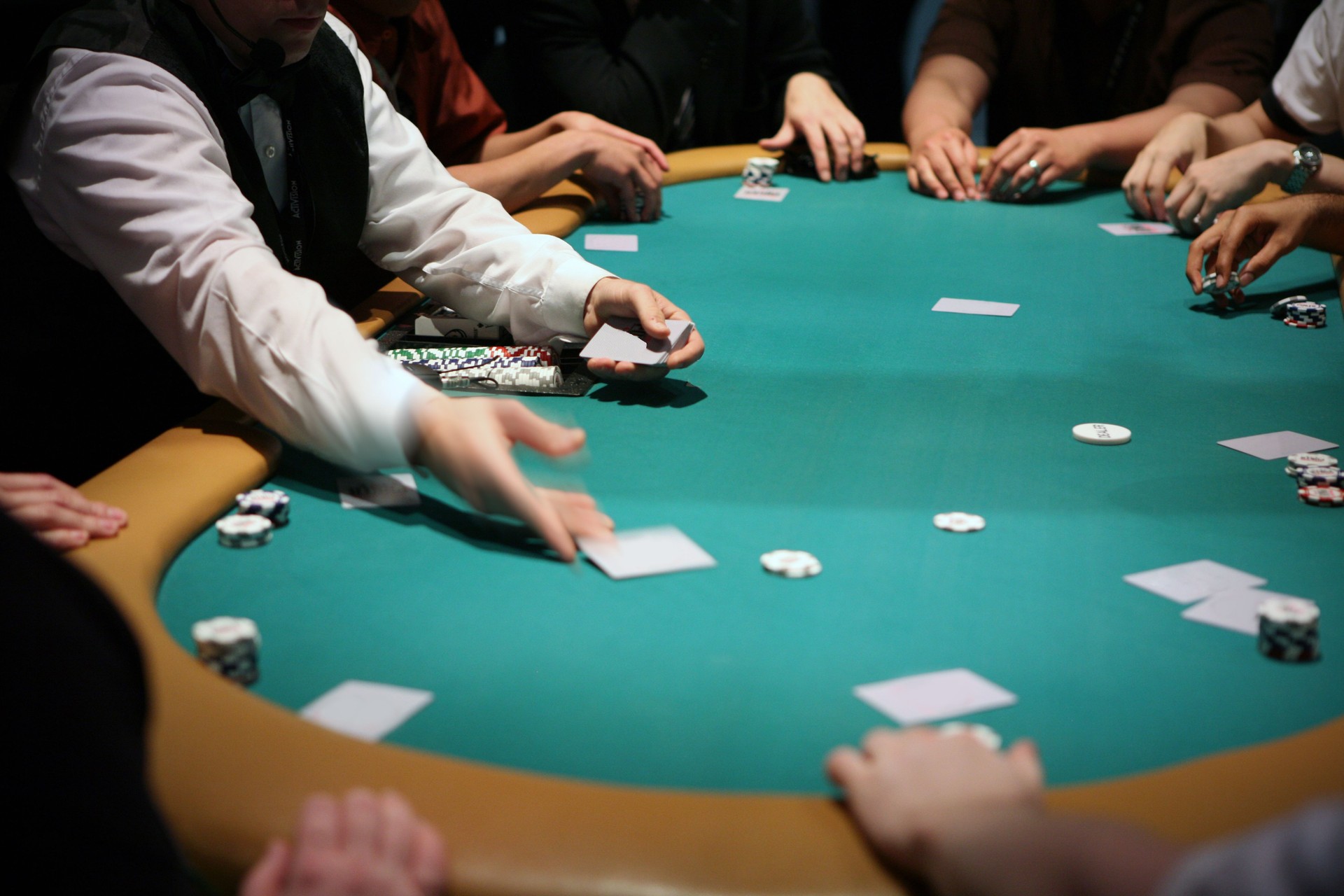 Casino Card Dealer
